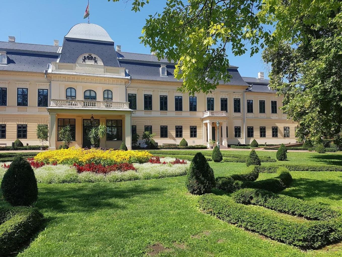 Viktoria Apartman Gyula Kültér fotó
